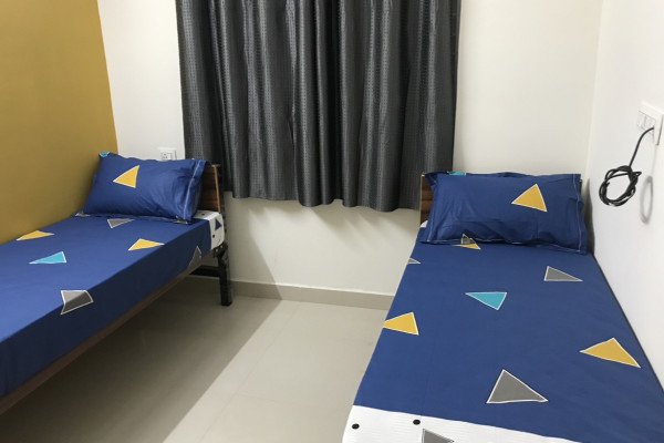 3 BHK flat for Working Bachelor