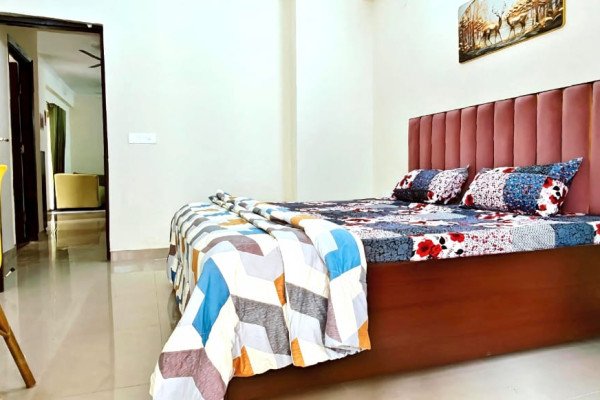 3 BHK Full Furnished Sharing Flat in Techzone 4