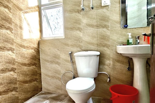 3 BHK Full Furnished Sharing Flat in Techzone 4