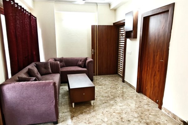 3 BHK Full Furnished Sharing Flat in Techzone 4