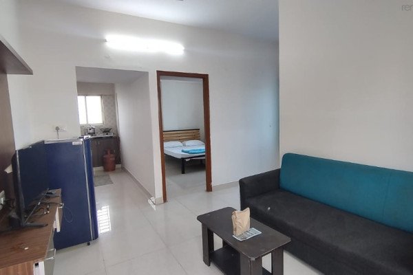 3 BHK Full Furnished Sharing Flat in Sector 75, Noida for Male