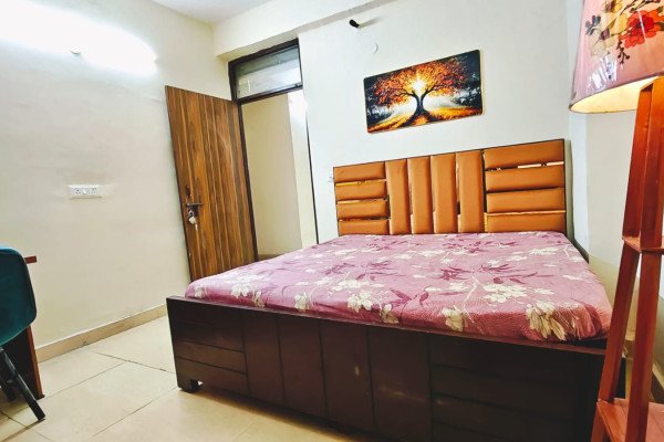 Room OLE 001